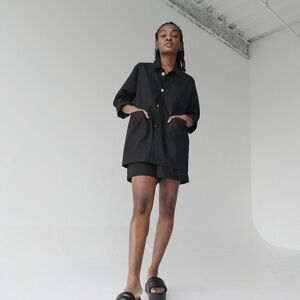 Aurorei Chore Shacket in Canvas Cotton (Black)